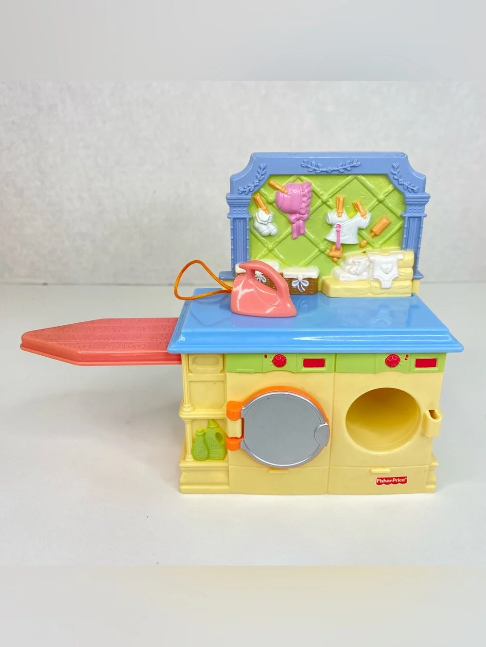 Fisher Price Loving Family Bed Changing Table Laundry Kitchen BBQ Slide Picnic